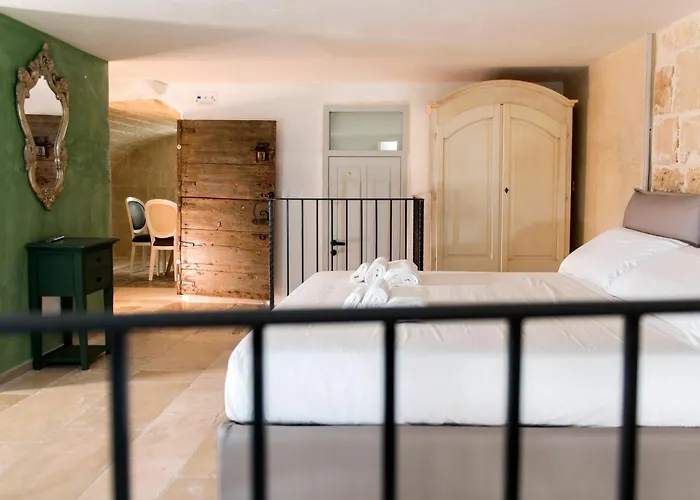 בית הארחה Profumo Antico - Luxury By Sthey